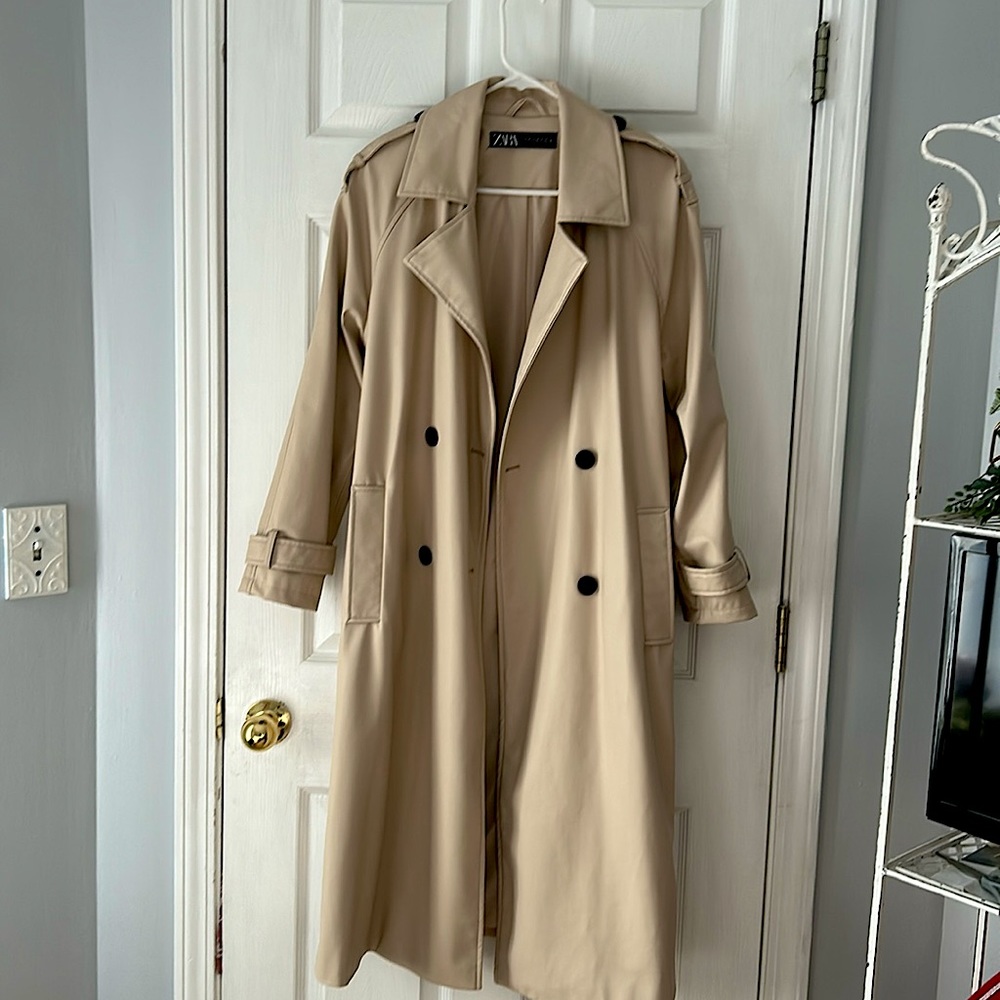 NEVER WORN, Zara trench